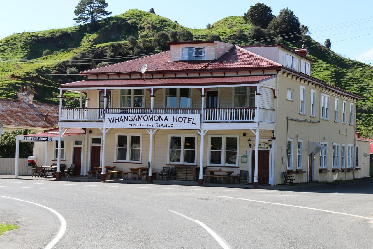 Whangamomona Hotel Стратфорд Екстер'єр фото